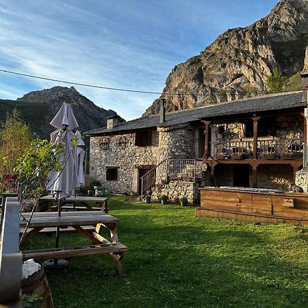 Apartamentos Rurales La Laguna Somiedo Valle de Lago Εξωτερικό φωτογραφία