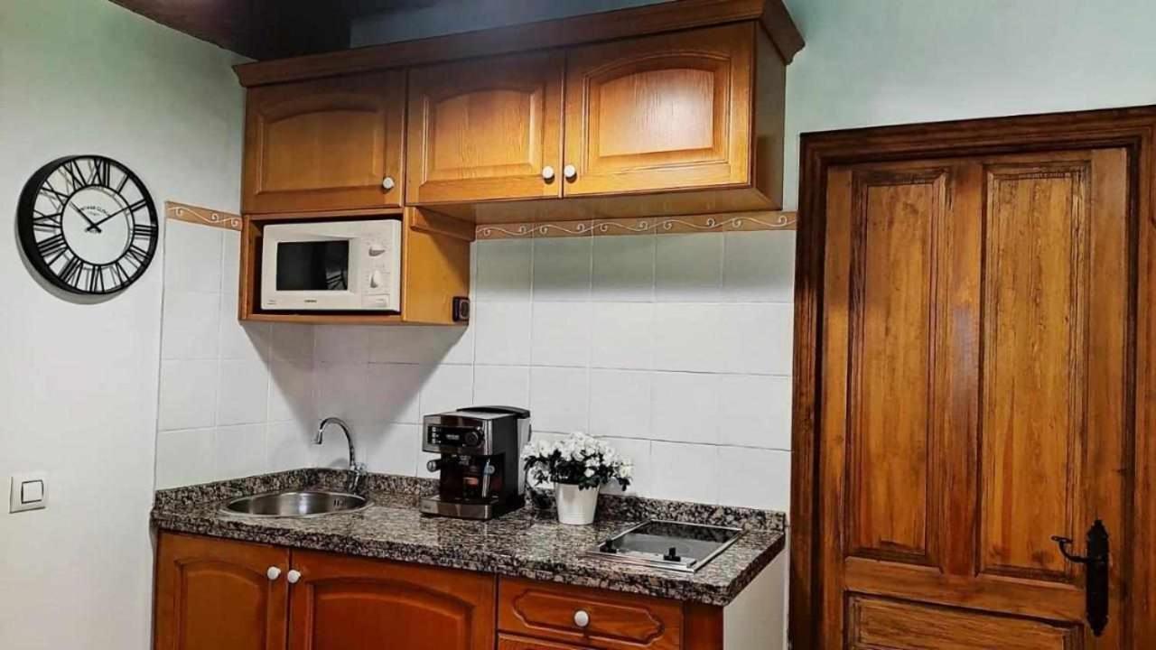 Apartamentos Rurales La Laguna Somiedo Valle de Lago Εξωτερικό φωτογραφία