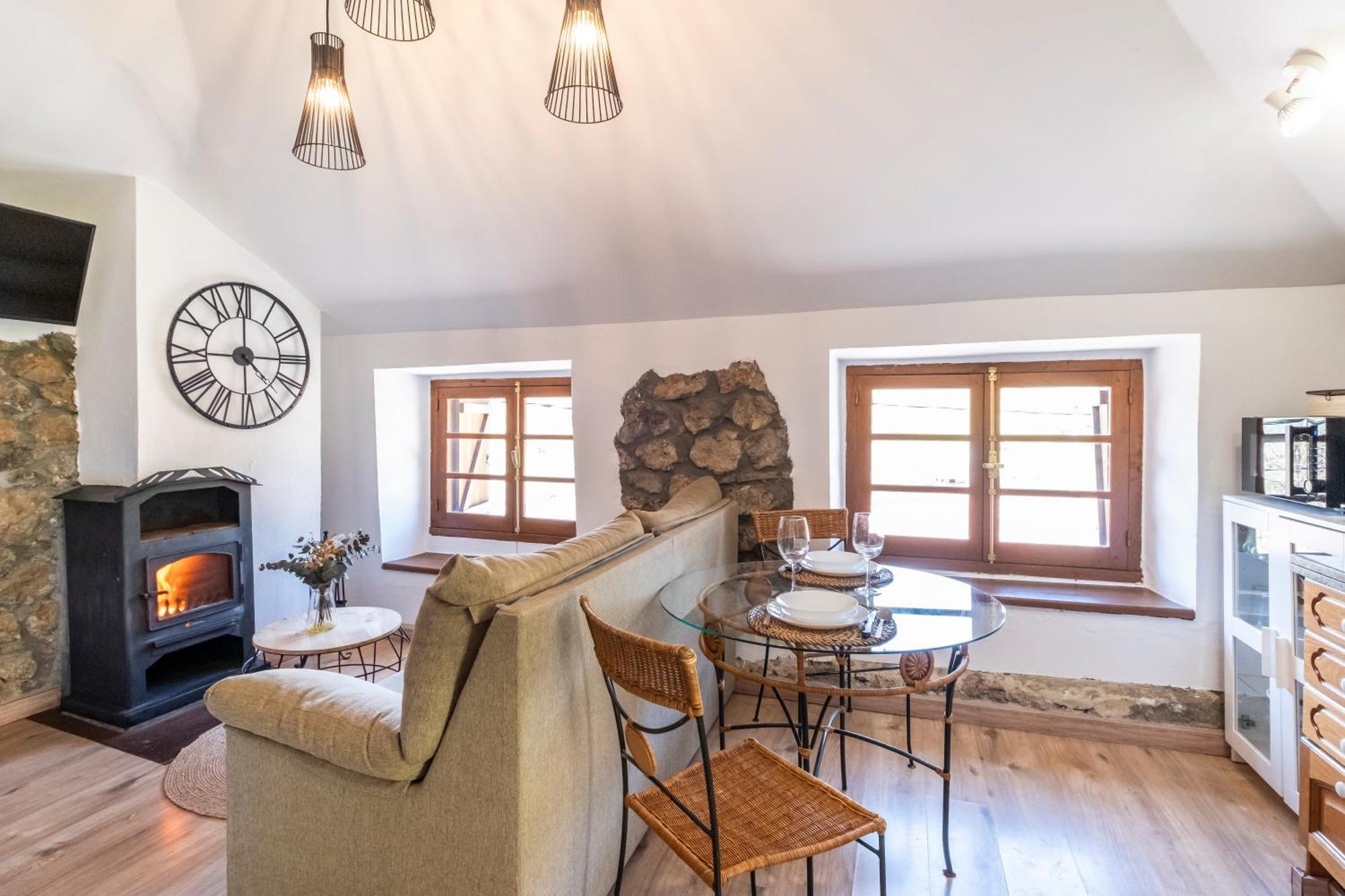Apartamentos Rurales La Laguna Somiedo Valle de Lago Εξωτερικό φωτογραφία