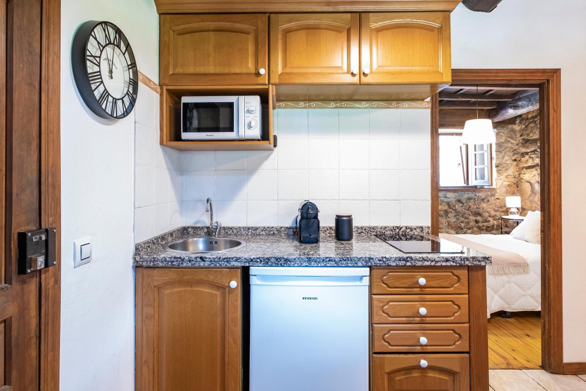 Apartamentos Rurales La Laguna Somiedo Valle de Lago Εξωτερικό φωτογραφία