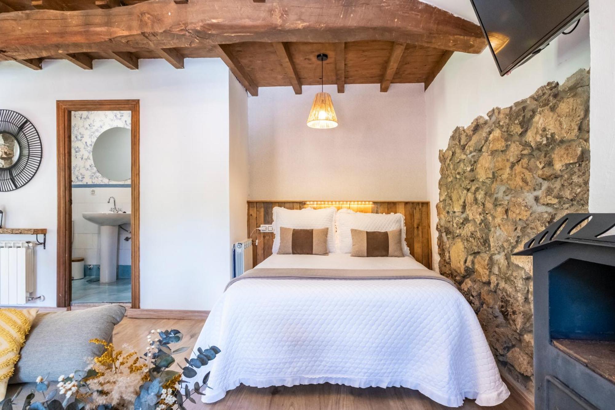 Apartamentos Rurales La Laguna Somiedo Valle de Lago Εξωτερικό φωτογραφία
